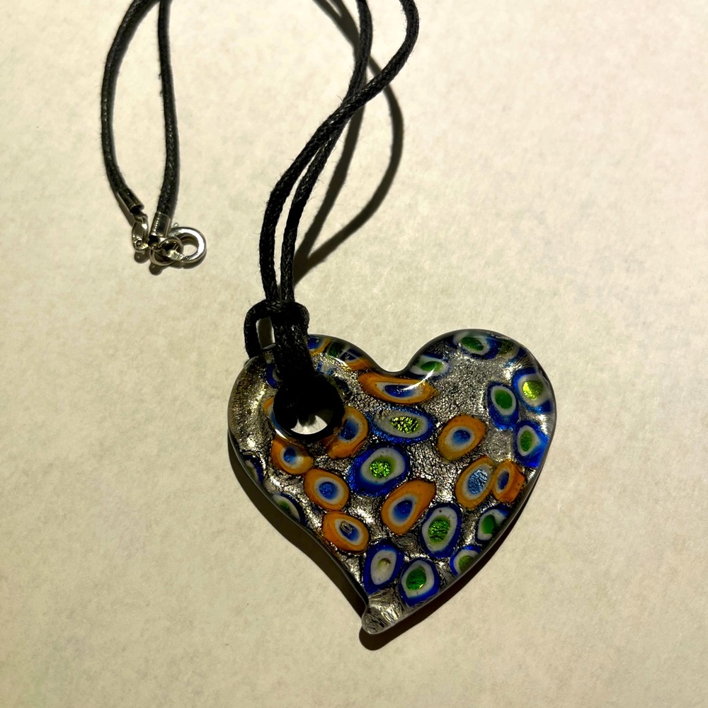 Beautiful heart shaped necklace looks very cute.